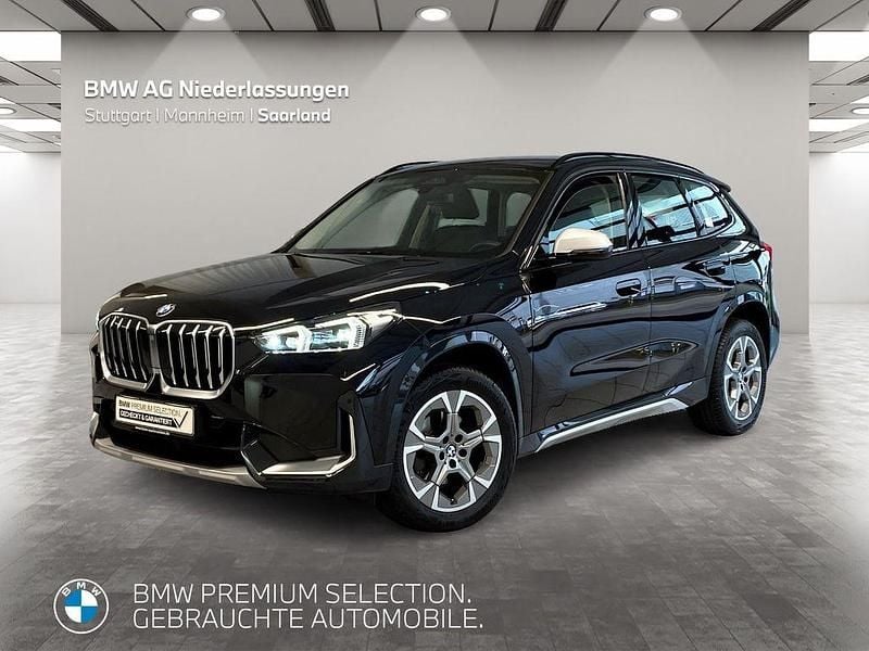 Schwarz Gebraucht 2022 BMW X1 Luxury Line SUV | 36.360 € (Etwas zu teuer) - Bild 1/4