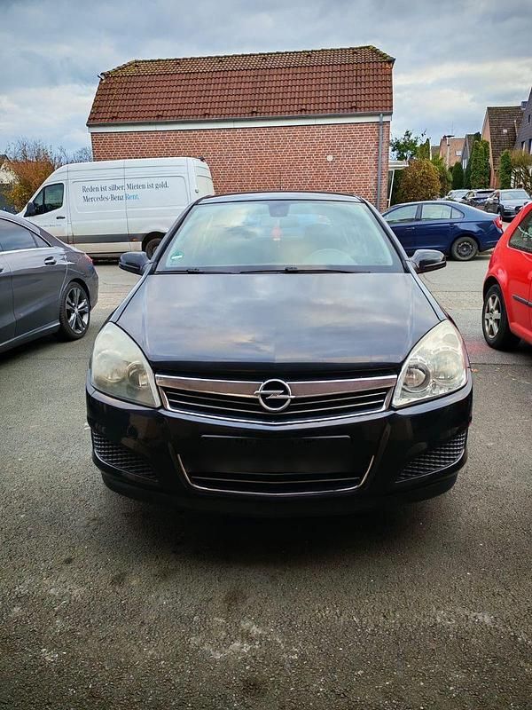 Schwarz Gebraucht 2007 Opel Astra Kleinwagen | 1.800 € (Fairer Preis) - Bild 1/4