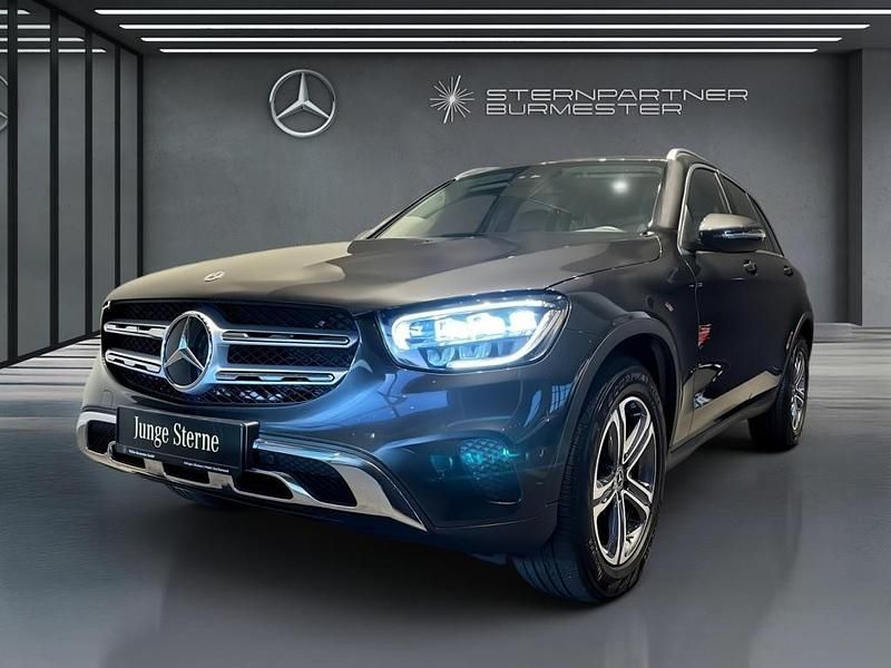 Grau Gebraucht 2022 Mercedes GLC220 SUV | 42.990 € (Fairer Preis) - Bild 1/3