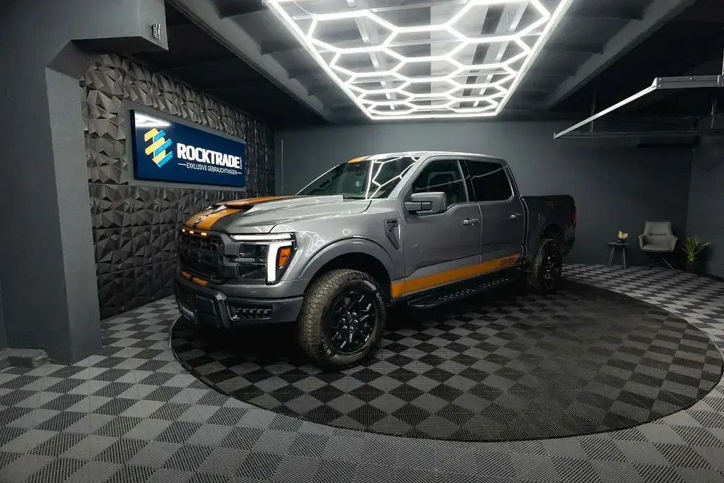 Gebraucht Ford V8 Raptor 405 PS (297 kW) 2025 Grau SUV