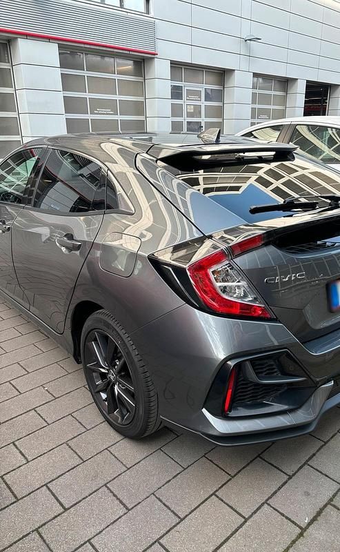 Gebraucht Honda Civic Elegance 126 PS (92 kW) 2022 Grau Limousine
