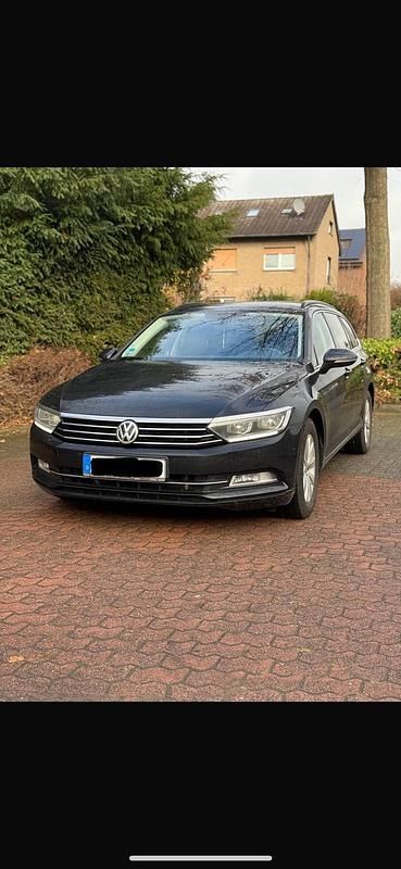 Schwarz Gebraucht 2018 VW Passat Kombi | 13.499 € (Superpreis) - Bild 1/4
