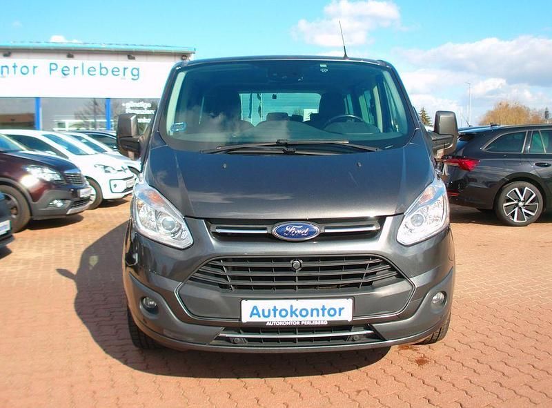Gebraucht Ford Tourneo Titanium 131 PS (96 kW) 2016 Grau Van / Kleinbus