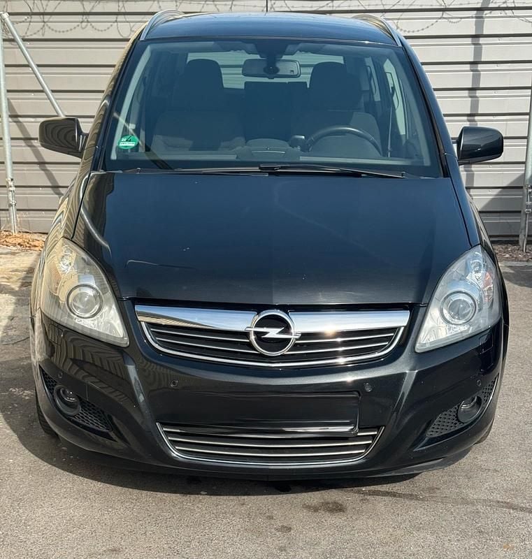 Gebraucht Opel Zafira 125 PS (91 kW) 2012 Schwarz Van / Kleinbus