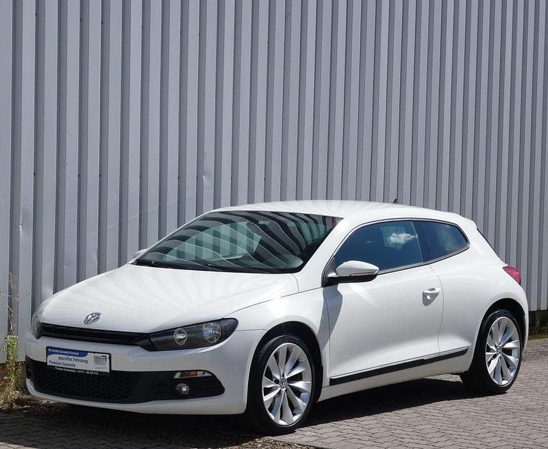 Gebraucht VW Scirocco 160 PS (117 kW) 2009 Weiß Coupé
