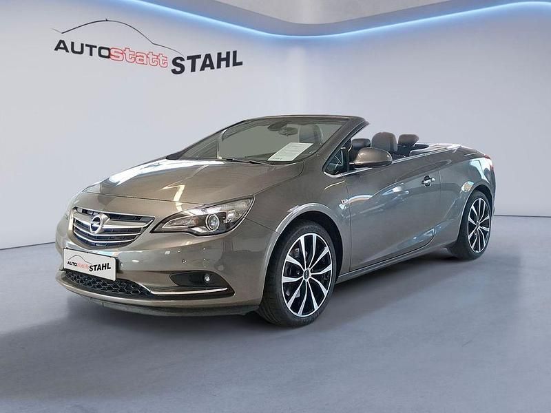 Quarz grau (metallic) Gebraucht 2018 Opel Cascada Innovation Cabrio | 17.490 € (Etwas zu teuer) - Bild 1/4