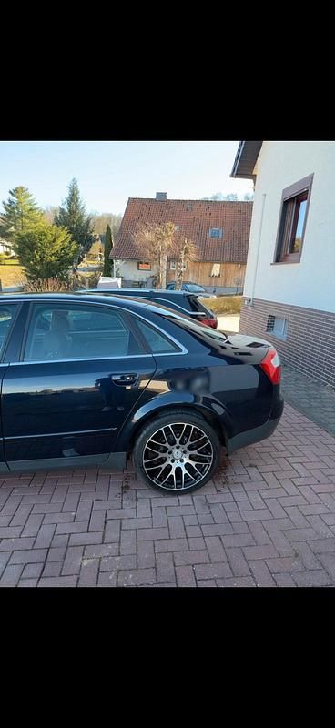 Gebraucht Audi A4 131 PS (96 kW) 2003 Blau Limousine
