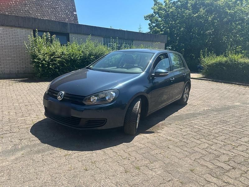 Blau Gebraucht 2010 VW Golf VI Limousine | 3.990 € (Superpreis) - Bild 1/4