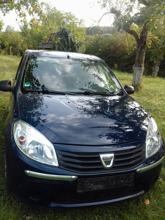 Blau Gebraucht 2012 Dacia Sandero Kleinwagen | 4.500 € (Teuer) - Bild 1/4