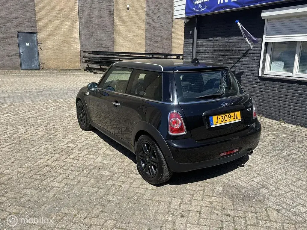 Brugt Mini ONE Business 75 HK (55 kW) 2013 Sort Hatchback