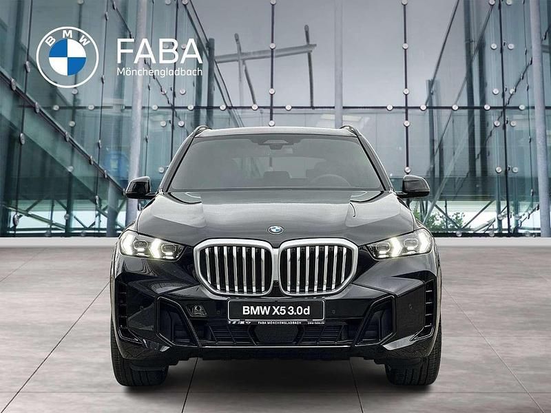 Neu BMW X5 M Sport 298 PS (219 kW) 2026 Schwarz SUV
