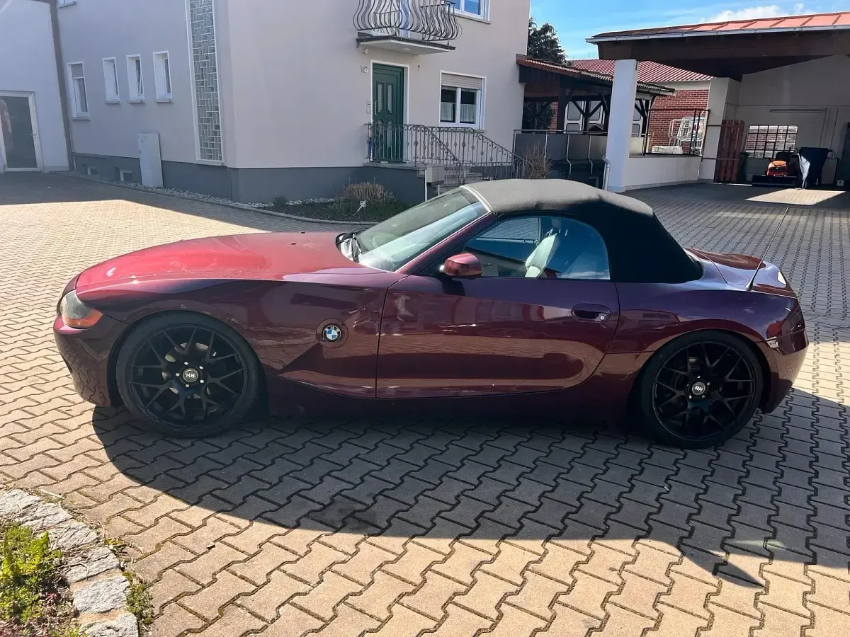 Gebraucht BMW Z4 192 PS (141 kW) 2003 Rot Cabrio