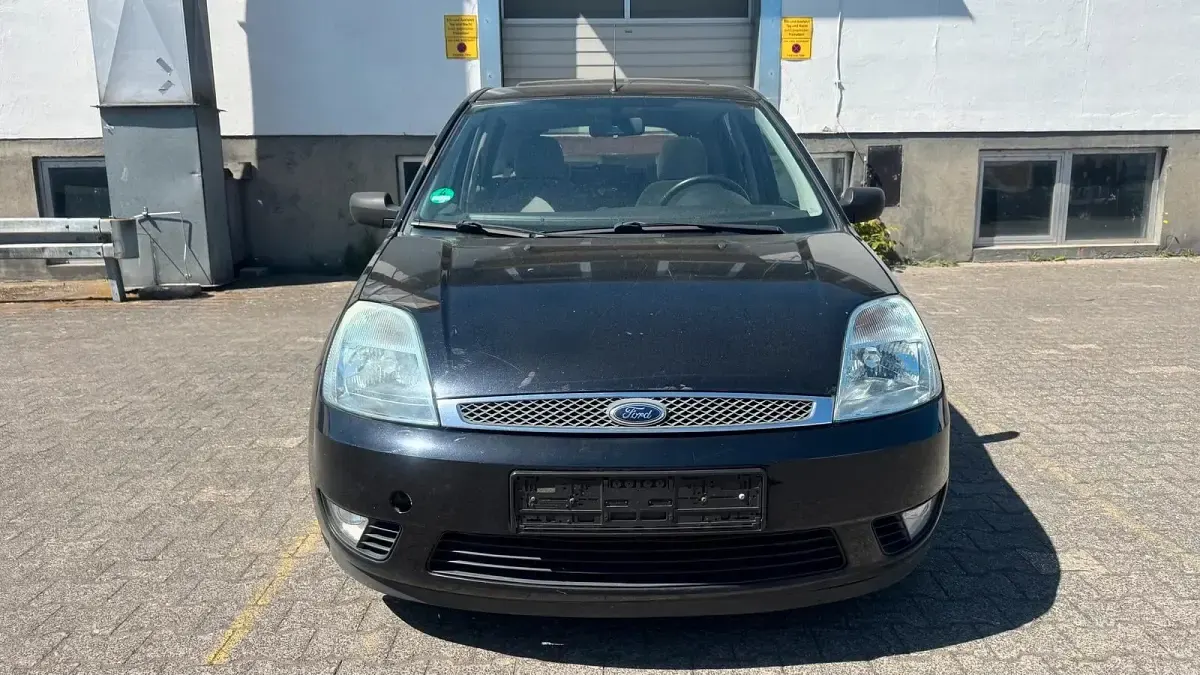 Gebraucht Ford Fiesta 80 PS (58 kW) 2002 Schwarz Kleinwagen