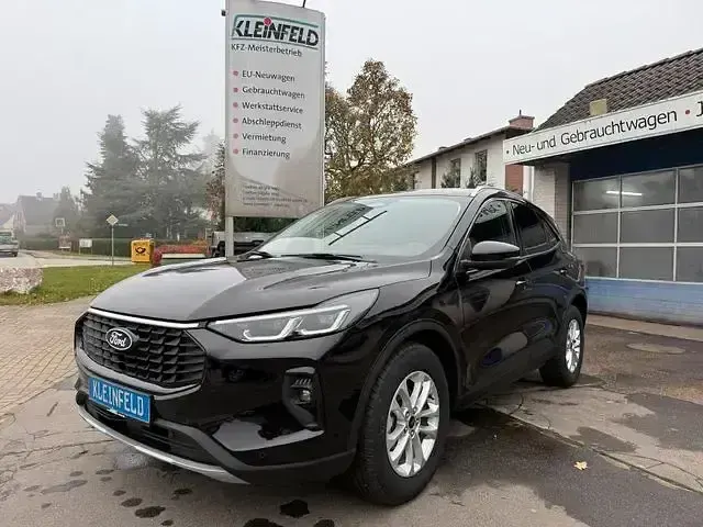 Neu Ford Kuga Titanium 190 PS (139 kW) 2025 Agateblackmetallic SUV