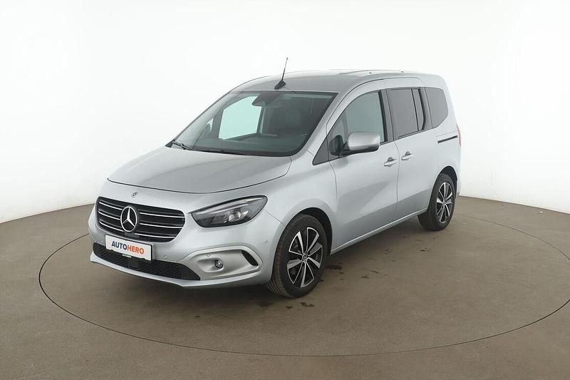 Gebraucht Mercedes T180 Progressive 2022 Grau Van / Kleinbus