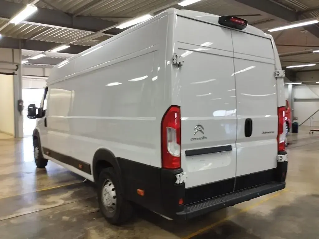 Gebraucht Citroën Jumper 165 PS (121 kW) 2024 Weiß Van / Kleinbus