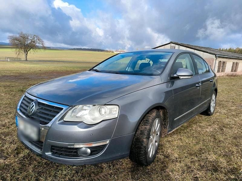 Gebraucht VW Passat 130 PS (95 kW) 2005 Grau Limousine