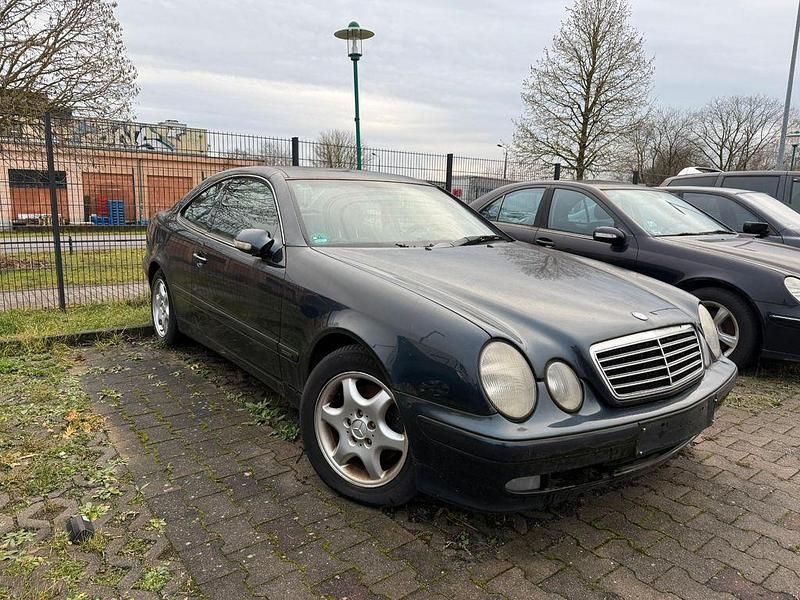 Gebraucht Mercedes CLK320 Elegance 218 PS (160 kW) 2000 Schwarz Coupé