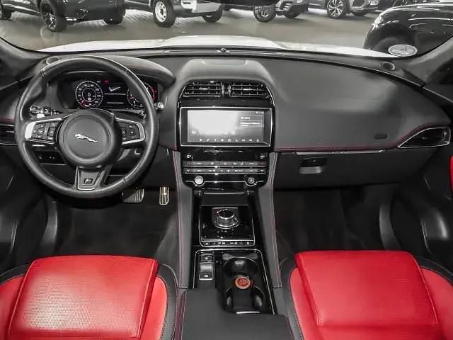 Gebraucht Jaguar F-Pace R-Sport 304 PS (223 kW) 2020 Weiß SUV