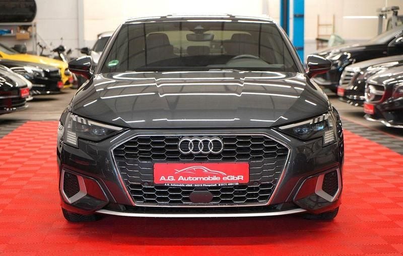 Gebraucht Audi A3 Edition .1 150 PS (110 kW) 2021 Grau Limousine