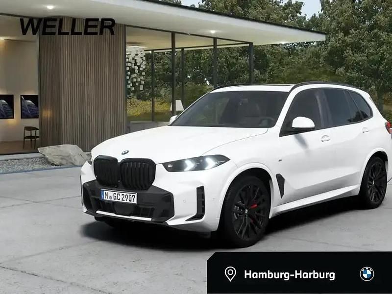 Mineralweiss (weiß) Neu 2025 BMW X5 M Comfort Edition SUV | 110.950 € - Bild 1/4
