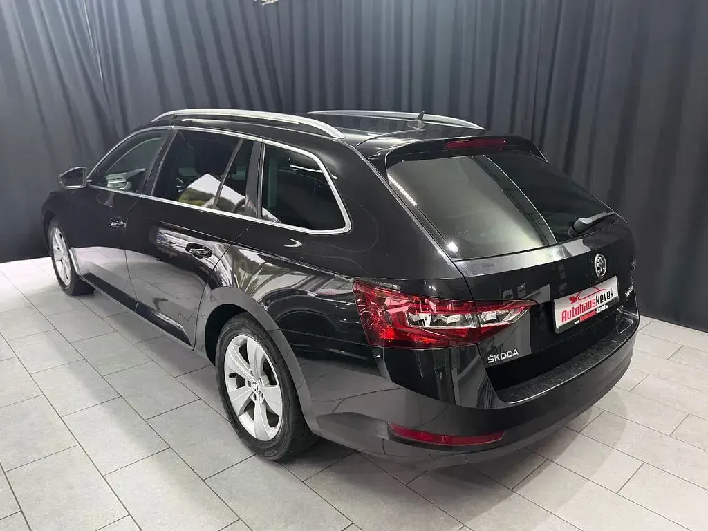 Gebraucht Skoda Superb Style 190 PS (139 kW) 2016 Schwarz Kombi