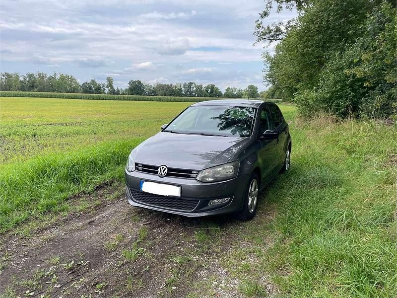 Gebraucht VW Polo Style 69 PS (50 kW) 2011 Grau Limousine