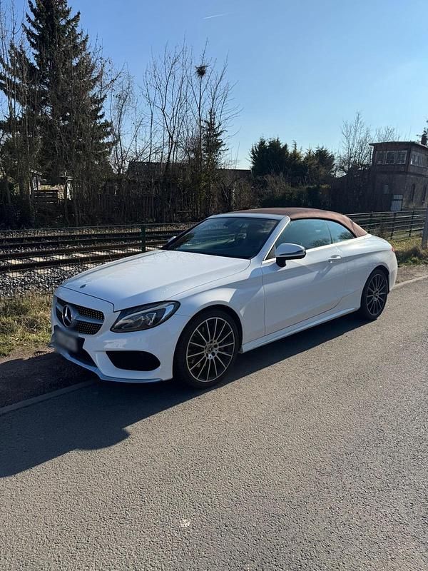Gebraucht Mercedes C250 211 PS (155 kW) 2017 Weiß Cabrio