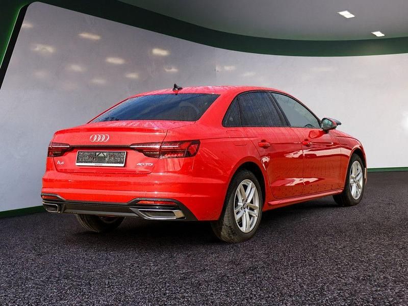 Gebraucht Audi A4 Advanced Plus 190 PS (139 kW) 2021 Rot / tangorot Limousine