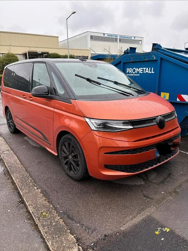 Usata VW Multivan Edition 204 CV (150 kW) 2023 Arancione Monovolume