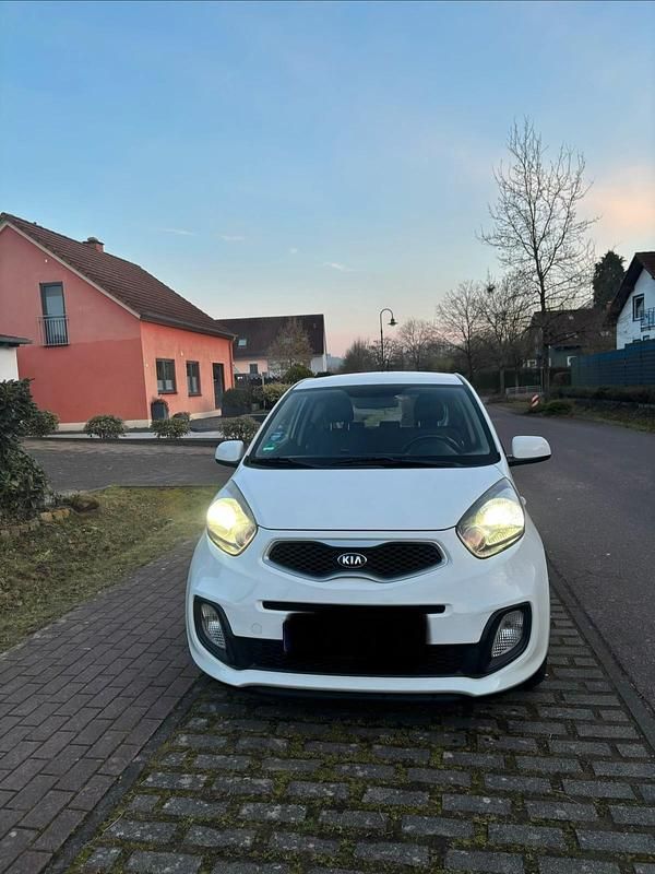 Gebraucht Kia Picanto 69 PS (50 kW) 2014 Weiß Kleinwagen