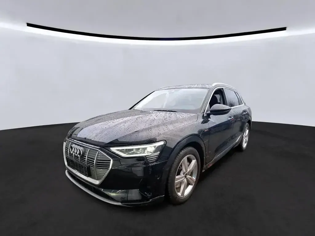 Second-hand Audi e-tron Advanced 230 kW (313 CP) 2022 Negru SUV