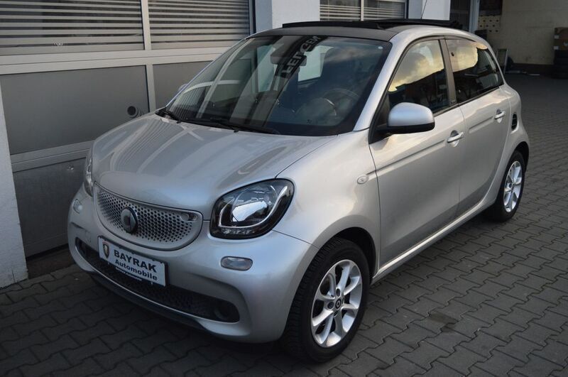 Grau Gebraucht 2016 Smart ForFour Passion Kleinwagen | 8.400 € (Fairer Preis) - Bild 1/4