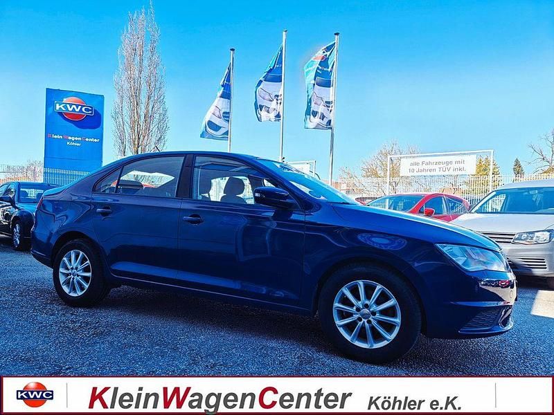 Usado Seat Toledo Reference 110 HP (80 kW) 2017 Azul Citadino