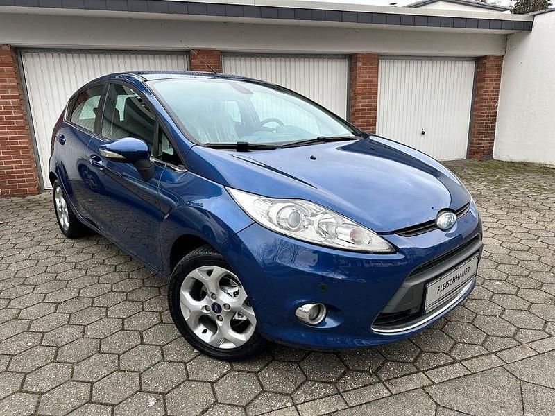 Gebraucht Ford Fiesta Titanium 82 PS (60 kW) 2008 Blau Kleinwagen