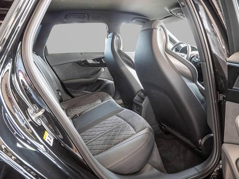 Gebraucht Audi RS4 450 PS (330 kW) 2024 Schwarz Kombi