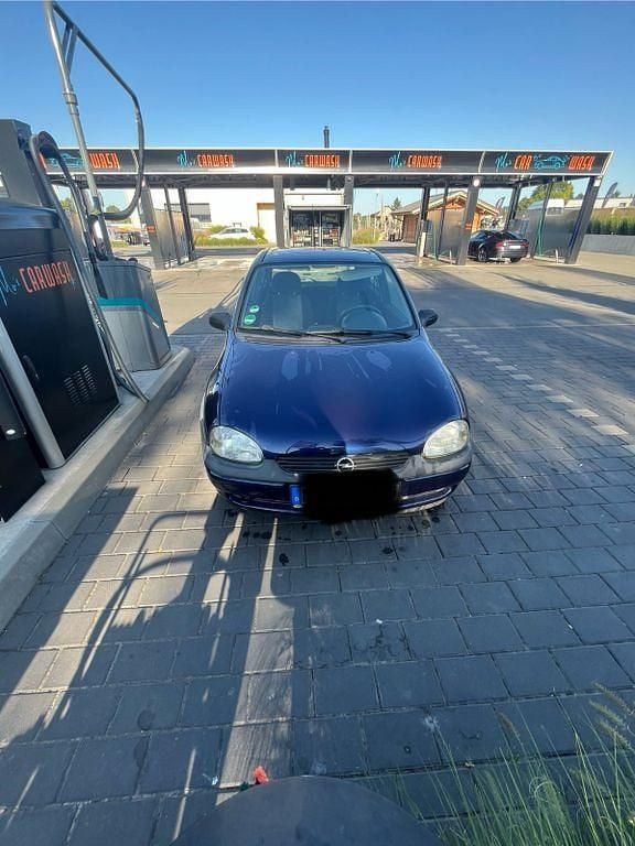 Blau Gebraucht 1999 Opel Corsa Edition Limousine | 1.500 € (Fairer Preis) - Bild 1/4