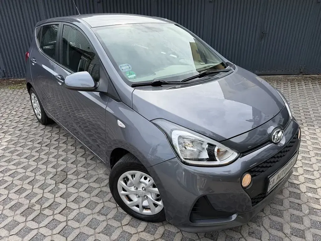 Gebraucht Hyundai i10 Select 67 PS (49 kW) 2019 Other Kleinwagen