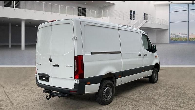 Gebraucht Mercedes Sprinter 143 PS (105 kW) 2020 Weiß Van