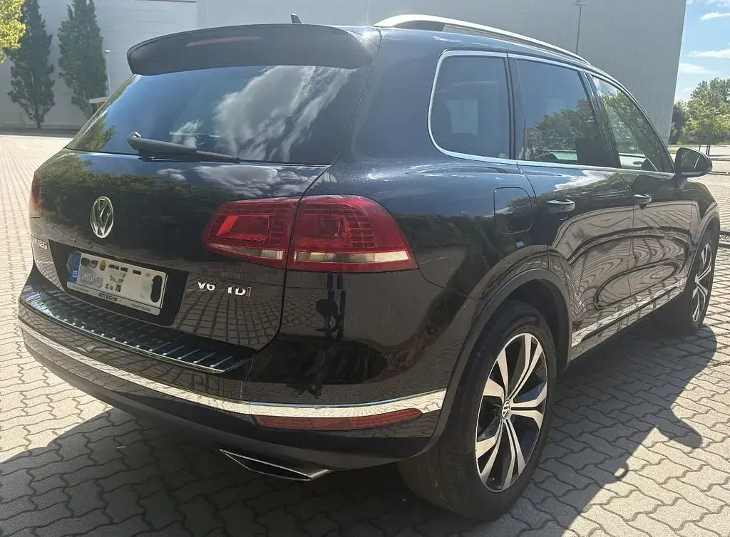 Używany VW Touareg 262 KM (192 kW) 2017 Czarny SUV