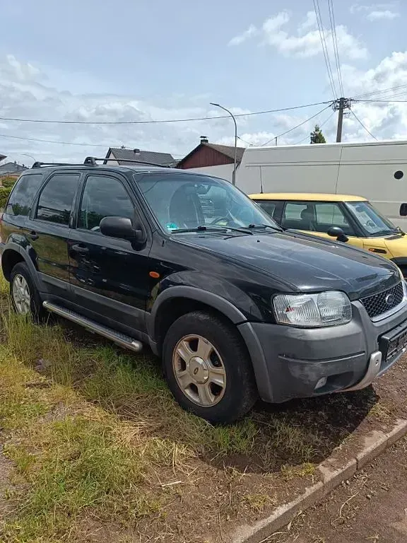 Gebraucht Ford Maverick 124 PS (91 kW) 2003 Schwarz SUV