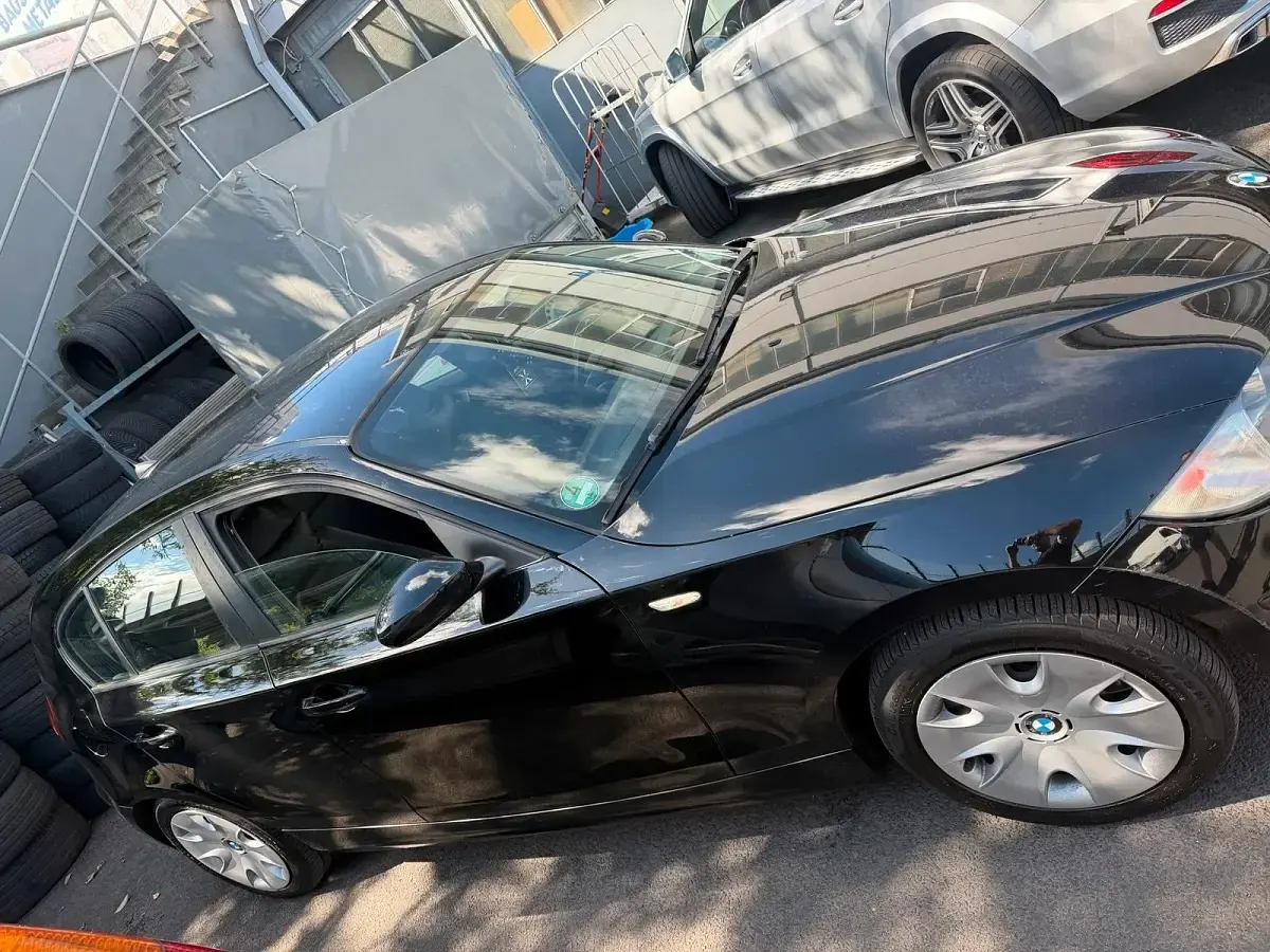 Gebraucht BMW 116 116 PS (85 kW) 2007 Schwarz Kleinwagen