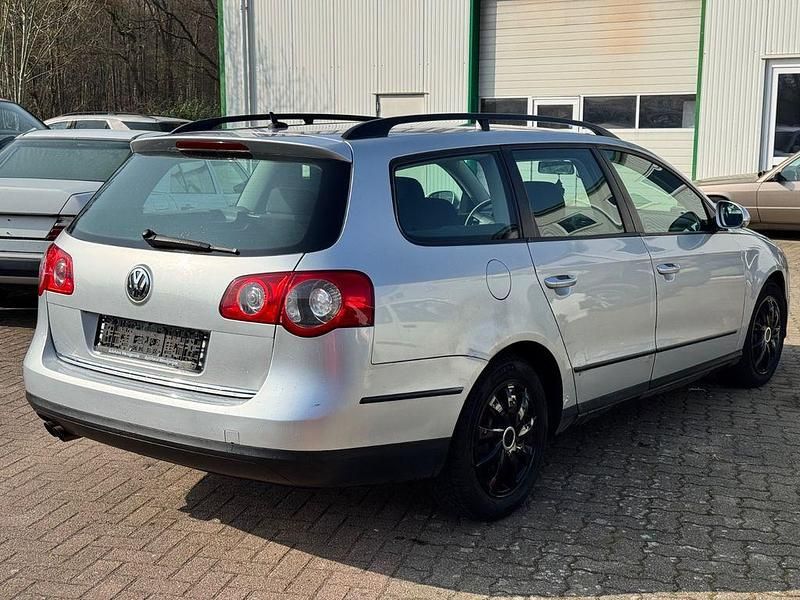 Gebraucht VW Passat Comfortline 170 PS (125 kW) 2007 Silber Limousine