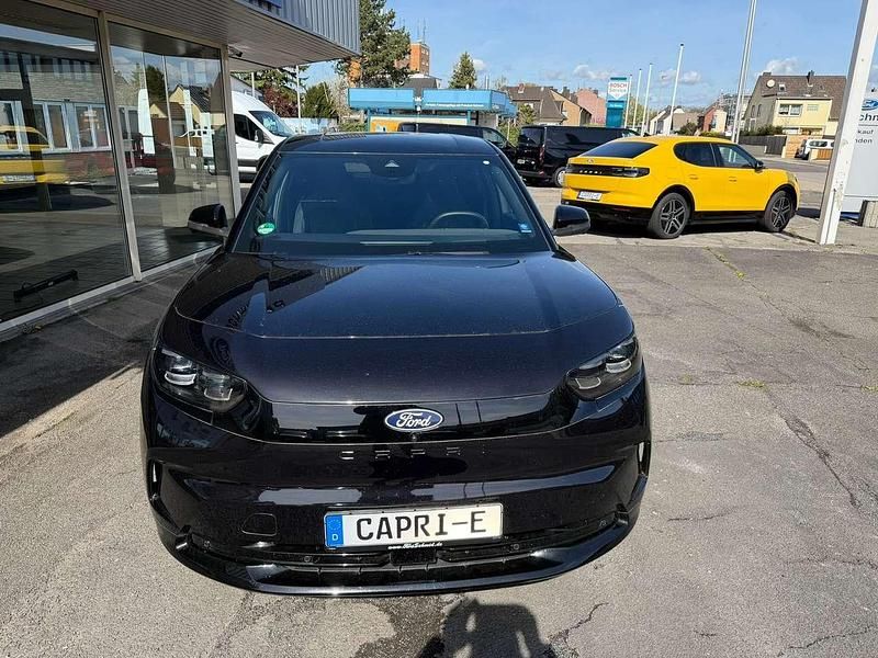 Gebraucht Ford Capri Premium 250 kW (340 PS) 2025 Obsidianschwarz metallic SUV