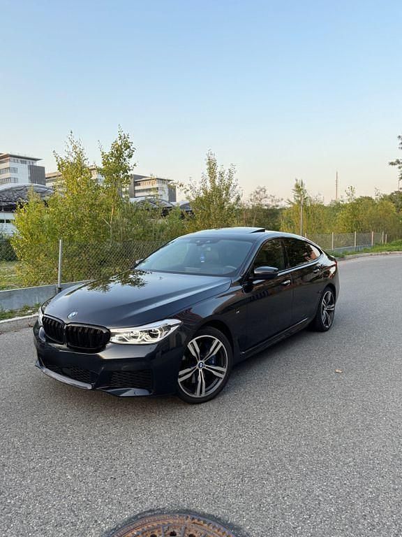 Schwarz Gebraucht 2017 BMW 630 M Sport Coupé | 33.000 € - Bild 1/4