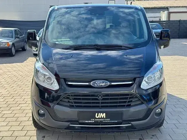 Käytetty Ford Transit Custom Titanium 170 HP (125 kW) 2017 Musta Farmari