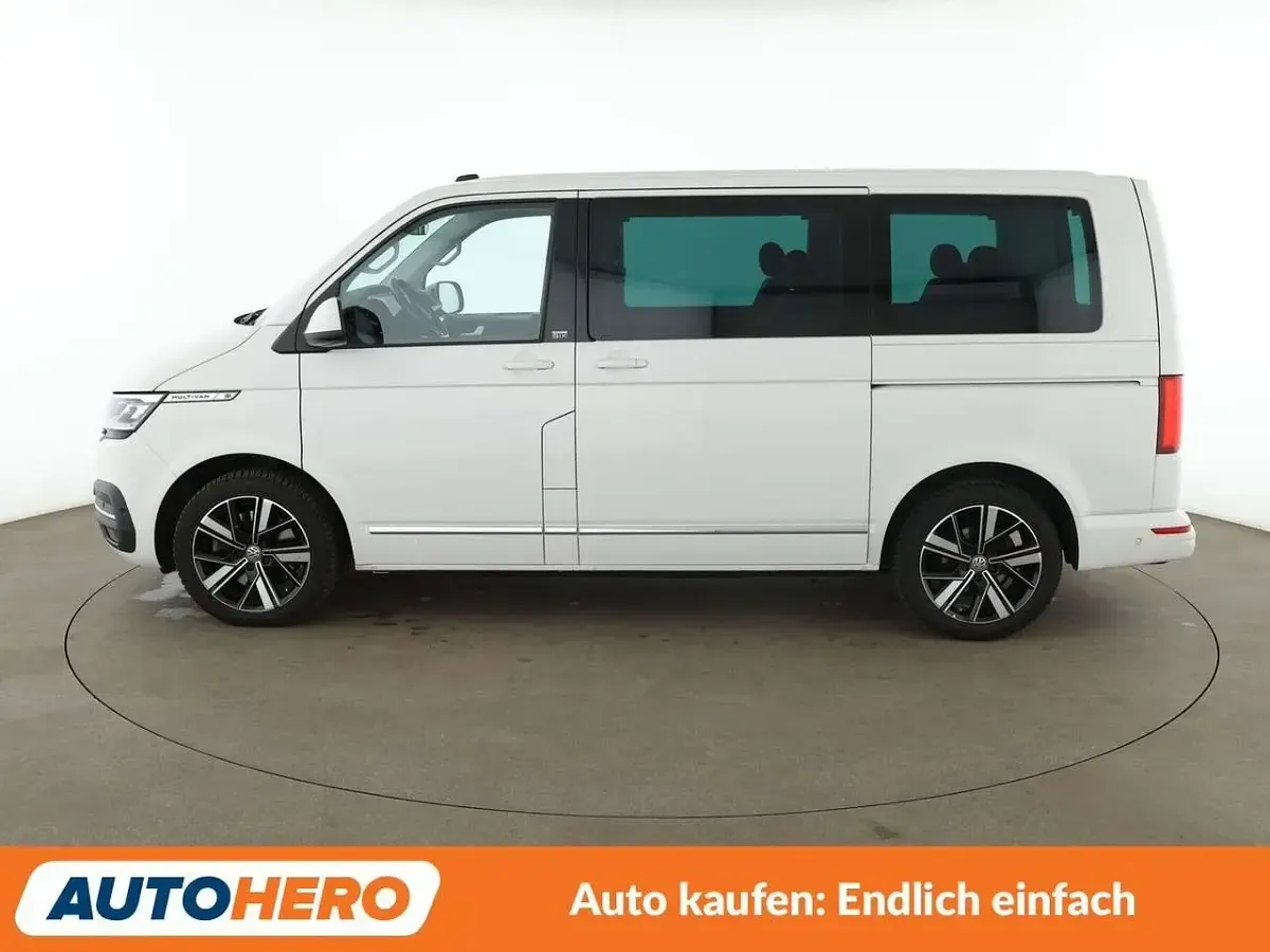Second-hand VW Multivan Generation Six 199 CP (146 kW) 2020 Alb Monovolum