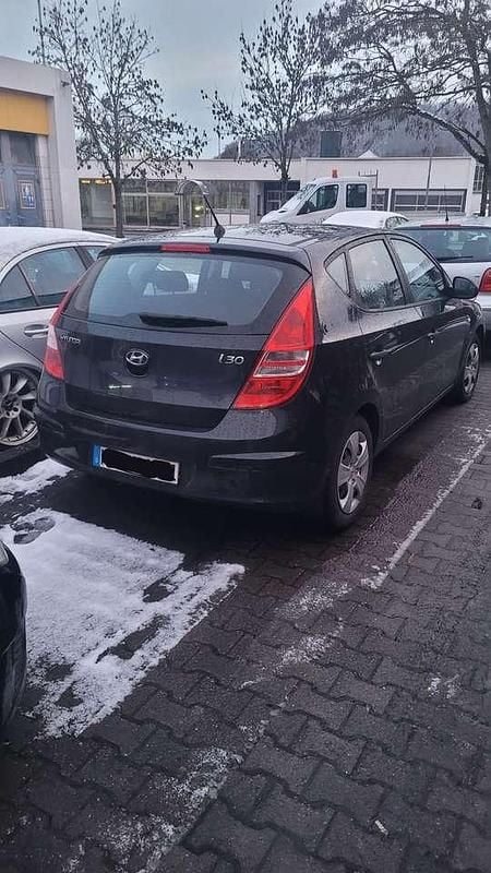 Gebraucht Hyundai i30 Classic 109 PS (80 kW) 2010 Limousine