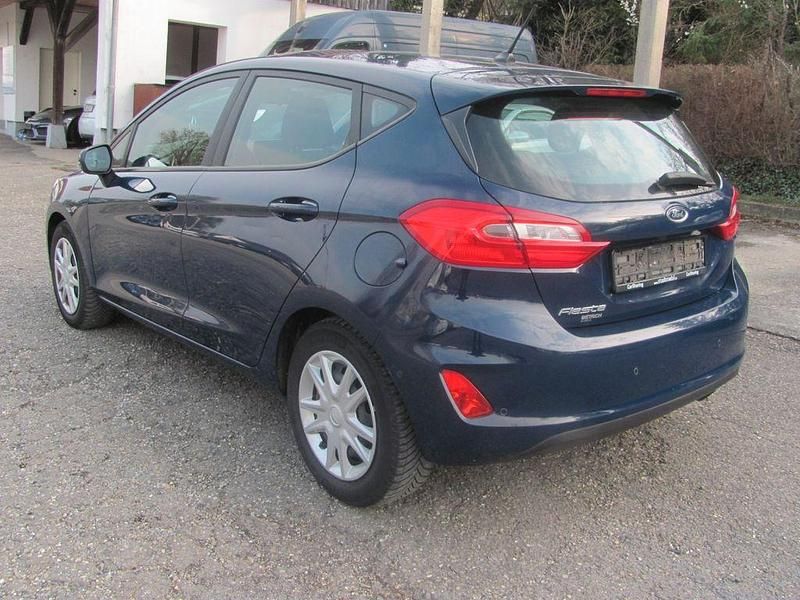 Gebraucht Ford Fiesta 101 PS (74 kW) 2019 Blau Kleinwagen