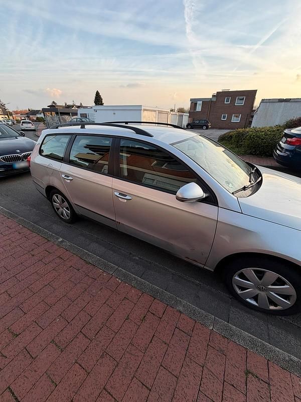 Gebraucht VW Passat 116 PS (85 kW) 2007 Silber Kombi